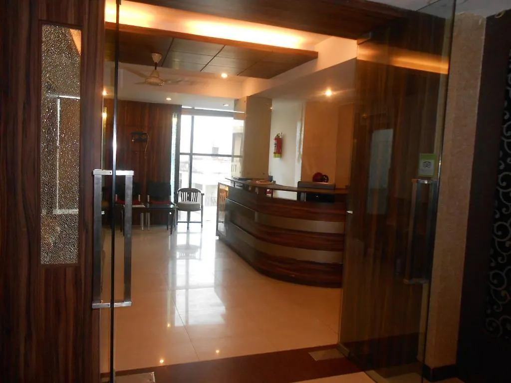Hotel Crystal Retreat Agra   Agra (Uttar Pradesh)