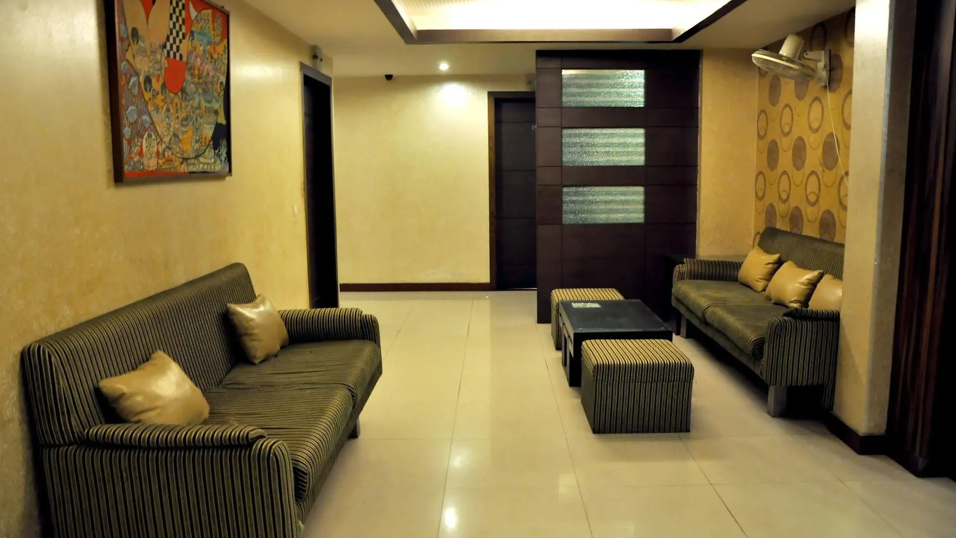 Hotel Crystal Retreat Agra  3*, Agra (Uttar Pradesh) India